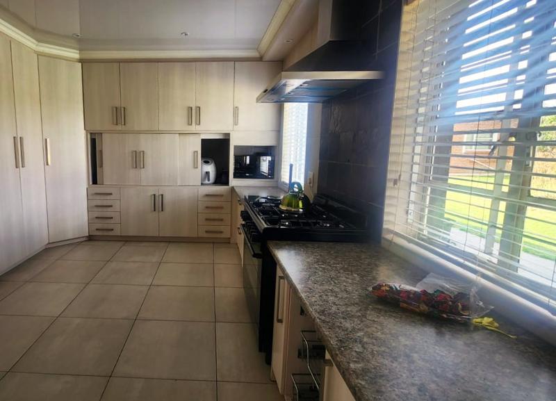 4 Bedroom Property for Sale in Kwaggafontein Free State